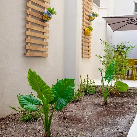 Domus Papilio Tatil Evi